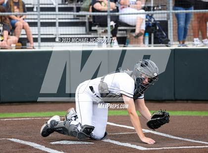 Thumbnail 1 in Southlake Carroll vs. Guyer (UIL 6A Regional Semifinal) photogallery.