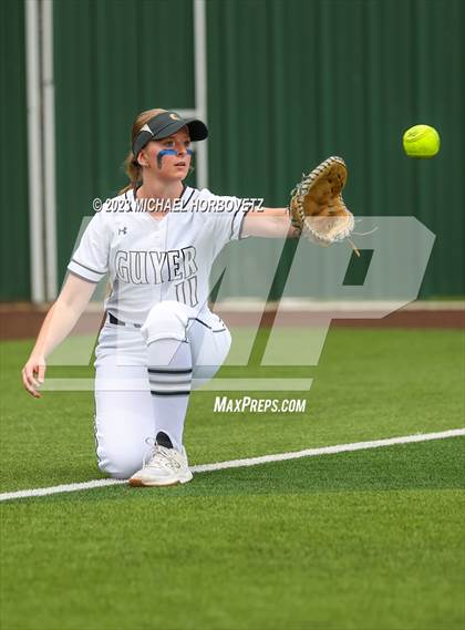 Thumbnail 3 in Southlake Carroll vs. Guyer (UIL 6A Regional Semifinal) photogallery.