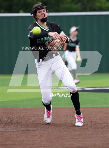 Thumbnail 3 in Southlake Carroll vs. Guyer (UIL 6A Regional Semifinal) photogallery.