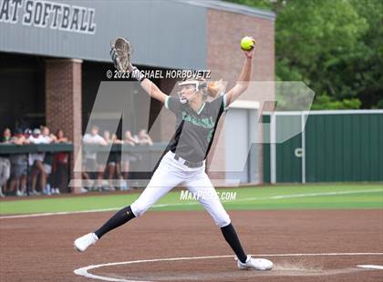 Thumbnail 1 in Southlake Carroll vs. Guyer (UIL 6A Regional Semifinal) photogallery.