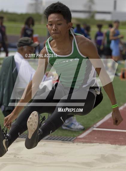 Thumbnail 1 in CIF Los Angeles City Section Track and Field Championships (Field Events)  photogallery.