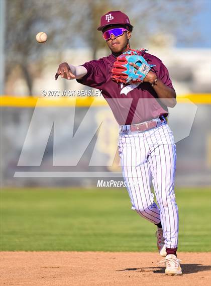 Thumbnail 2 in Apollo @ Mountain Pointe photogallery.
