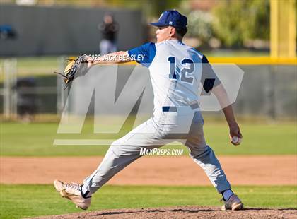 Thumbnail 2 in Apollo @ Mountain Pointe photogallery.