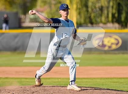 Thumbnail 3 in Apollo @ Mountain Pointe photogallery.