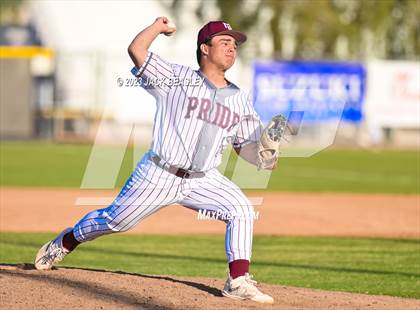 Thumbnail 2 in Apollo @ Mountain Pointe photogallery.