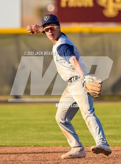 Thumbnail 1 in Apollo @ Mountain Pointe photogallery.