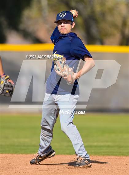 Thumbnail 3 in Apollo @ Mountain Pointe photogallery.