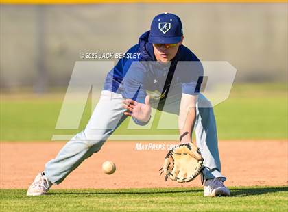 Thumbnail 3 in Apollo @ Mountain Pointe photogallery.