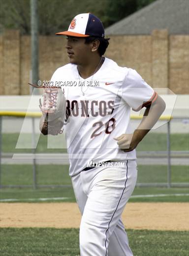 null - Photo 01
