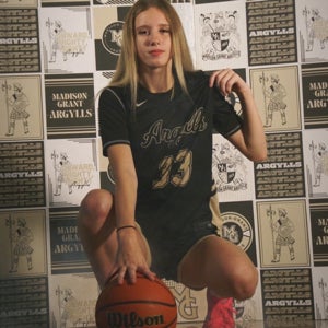 Maddie Lyons mugshot