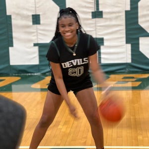 Londyn Christmas mugshot