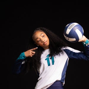 NIA TRAVIS