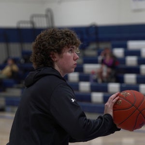 Ollie Decker