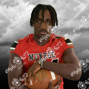 Jayvion Holt