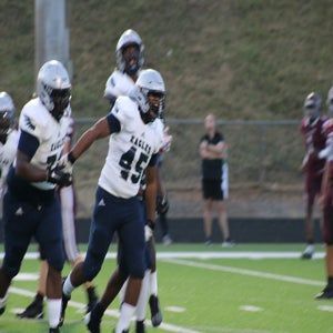DONOVAN REAVES