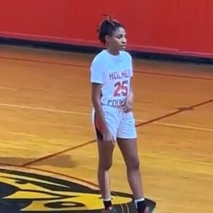 Arkayja Roberts mugshot