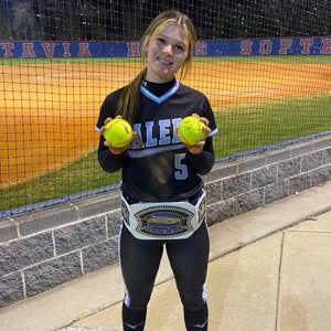 Whitney Holtzapfel mugshot