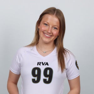 Maddie Hobbs