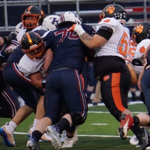 Brady Helton