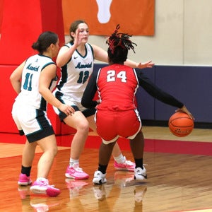 Lamaya Clark