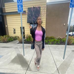Makayla  Charlesell