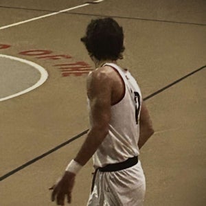 Oliver Barnes