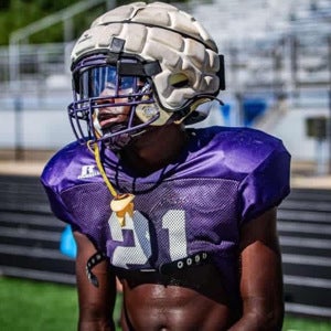 Amauri Davis