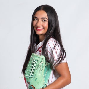 BELLA LEMUS
