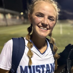 MAKENA KNOP