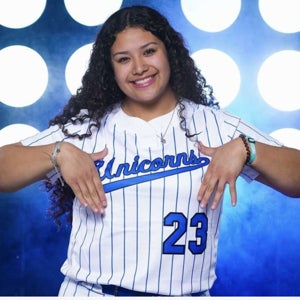 Isabel Cruz