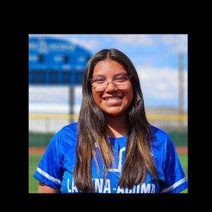 Lindsey Tenequer
