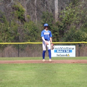 Ethan Bowen