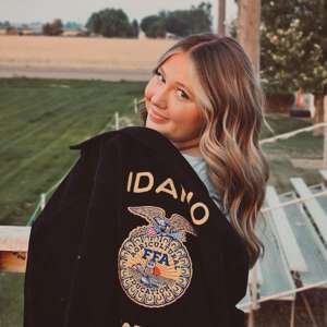 LAUREN NELSON