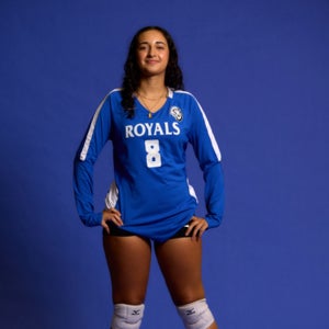 Erin Rivas (adriana rivas)