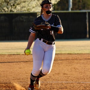 Leah Leonard mugshot