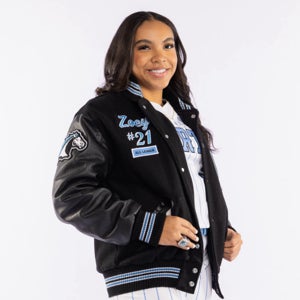 ZOEY THOMAS