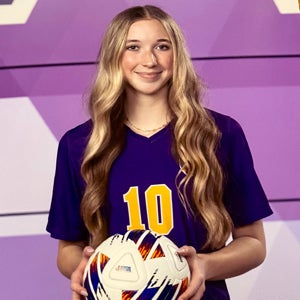 Ella Plumb