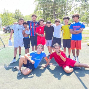 Jhonder Alvarez-Flores