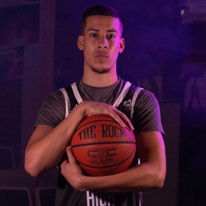 Isaac Lopez