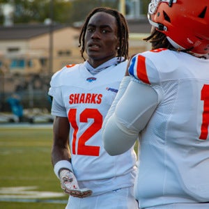 Dalontai Davis