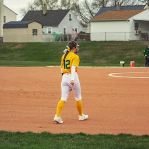 MAKAYLA WOODS