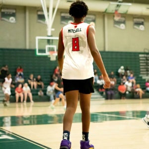 Va'Ron Mitchell 