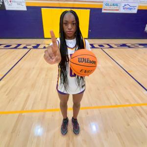 Systren Eliza elenus mugshot