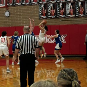 Elizabeth  Romanillos