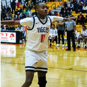 Daeshawn Fiore mugshot