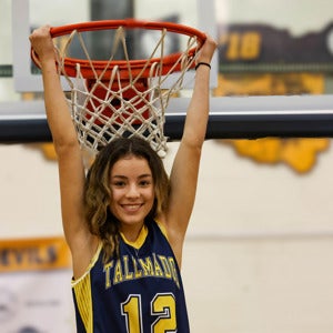 Ava Nixon