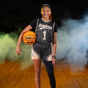 Ashlyn Harris mugshot