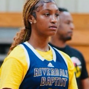 Khloe Thomas mugshot