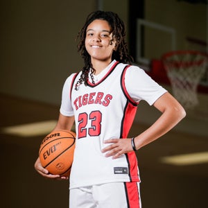 SANIYA SHARPER