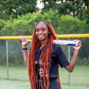 TAMIA  THOMAS